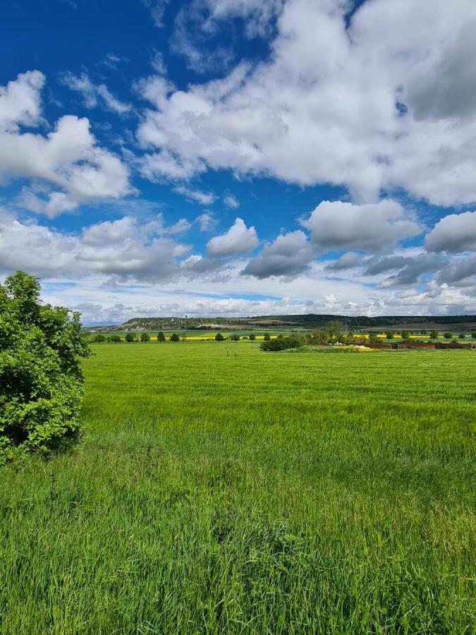 Högel Großjena *